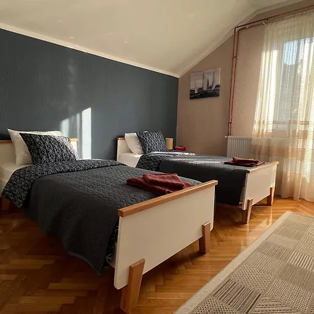 Stojanovic * アランジェロヴァツ